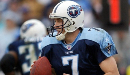Billy Volek will be the starting quarterback for the Tennessee Titans.