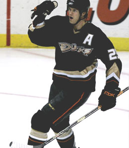 Anaheim Ducks defenseman Chris Pronger is improving, but remains sidelined with a broken foot, an injury which has cooked the Ducks for now.
