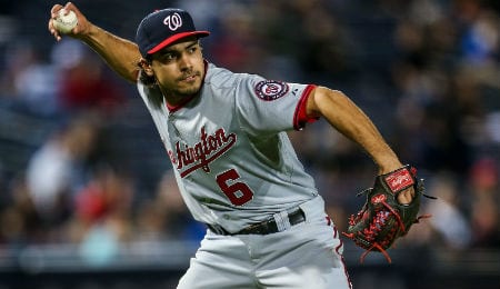 Anthony Rendon has a knee problem for the Washington Nationals.