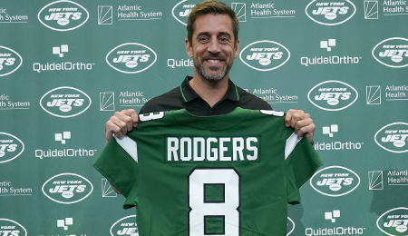 Aaron Rodgers will be surrounded by ex-teammates on the New York Jets.