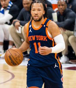 Jalen Brunson hurt his ankle for the New York Knicks.